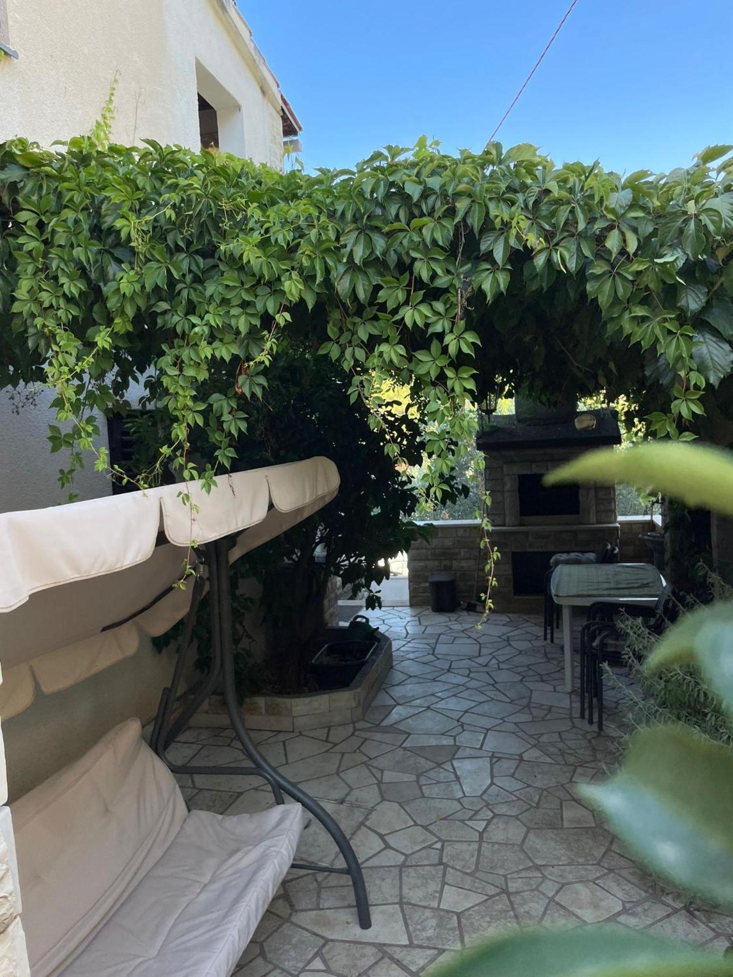 Apartments By The Sea Cove Donja Kruscica - Donja Krusica, Solta - 15636 Grohote ภายนอก รูปภาพ